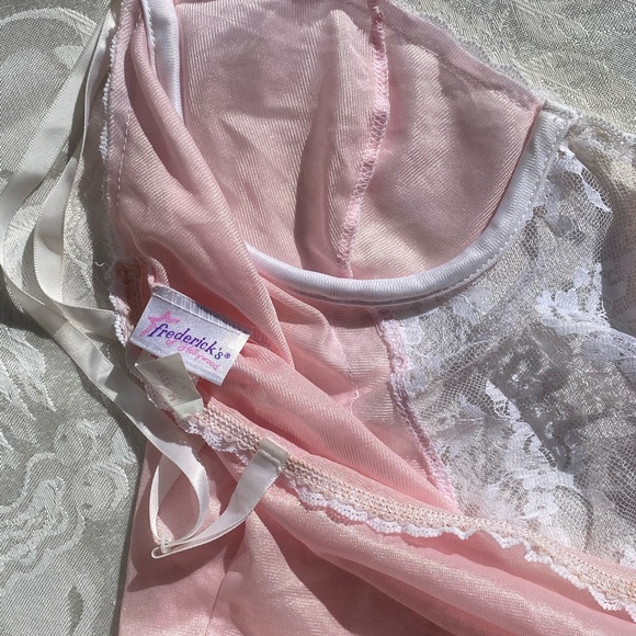 SOLD*** Vintage Fredricks of Hollywood Cami - Picture 3 of 3